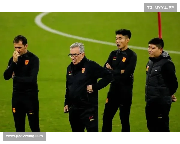 伊万批评国脚头脑僵化老将跑动不足后防问题严重呼吁球队进行调整